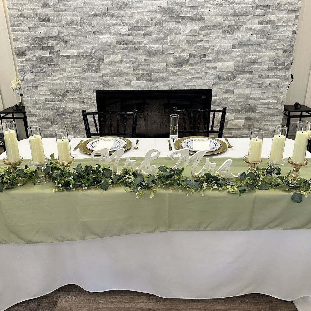 The Owen House - Mr. & Mrs. table - Venues & Event Spaces Near Me - Round Rock, Texas