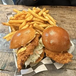 2 Sliders w/ Fries
