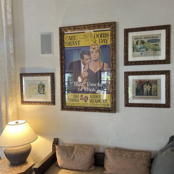 Cypress Inn - Hotels Near Me - Carmel by the Sea, California