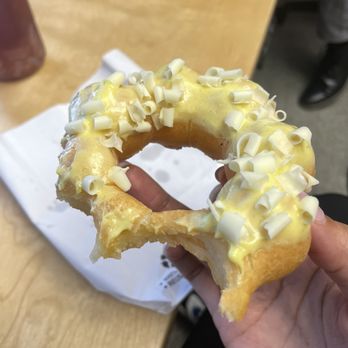 Mochinut - Seattle - Lemon Cheesecake Mochinut - Donuts Near Me - Seattle, Washington