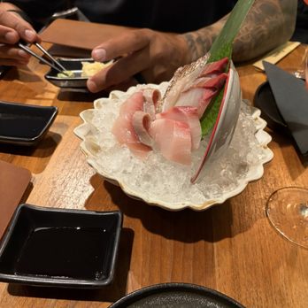 Umami Crudo - Sashimi mix. High quality fish. - Cocktail Bars Near Me - Boston, Massachusetts Umami Crudo - Sashimi mix. High quality fish. - Cocktail Bars Near Me - Boston, Massachusetts