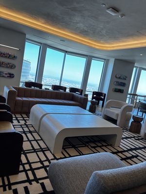 US Bank Tower by null