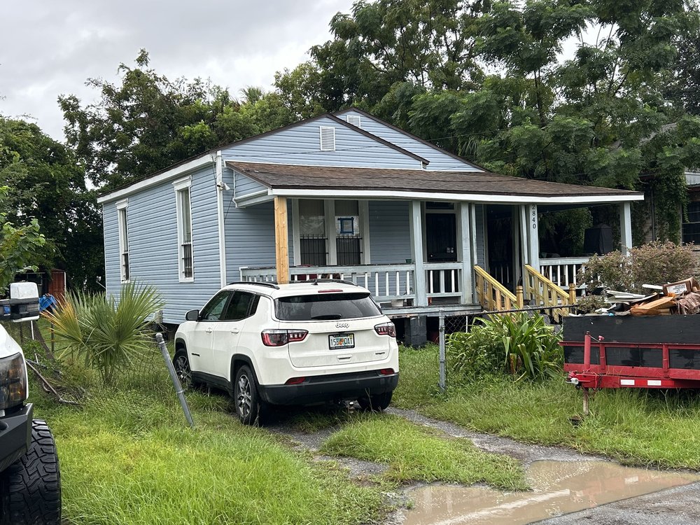 Slide of Quality Discount Roofing & Construction