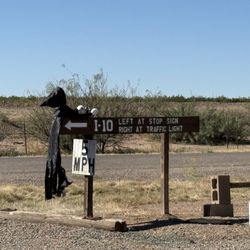 Low Hi Rv Ranch - Sign to I-10