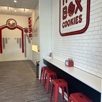 Hot Box Cookies - Seating lobby - Bakeries Near Me - Saint Charles, Missouri Hot Box Cookies - Seating lobby - Bakeries Near Me - Saint Charles, Missouri