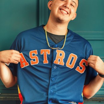 Ortahaus Barber - Made in Houston. Rolando is always smiling and ready to assist you. Call him to book your next appointment. - Barbers Near Me - Houston, Texas Ortahaus Barber - Made in Houston. Rolando is always smiling and ready to assist you. Call him to book your next appointment. - Barbers Near Me - Houston, Texas