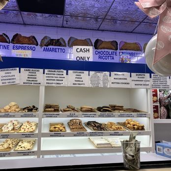 Mike's Pastry - Inside cookie and cannoli options - Bakeries Near Me - Boston, Massachusetts Mike's Pastry - Inside cookie and cannoli options - Bakeries Near Me - Boston, Massachusetts