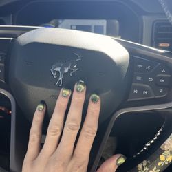 Da Vi Nails