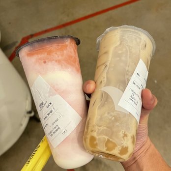 Sunright Tea Studio - Strawberry frostie, sunright milk tea - Bubble Tea Near Me - Irvine, California Sunright Tea Studio - Strawberry frostie, sunright milk tea - Bubble Tea Near Me - Irvine, California