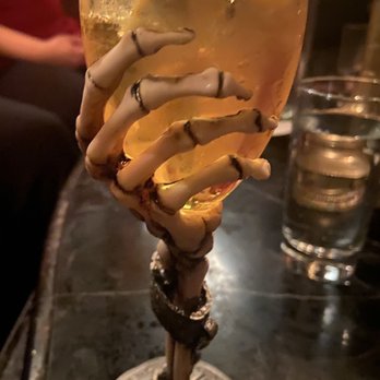 Cafe De L'Enfer - Champagne Bars Near Me - New York, New York