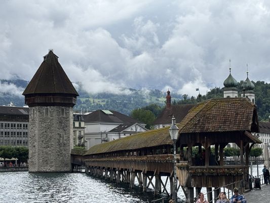 Chapel Bridge by null