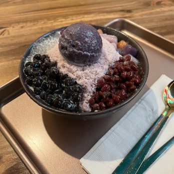 Autea Sweets & Eats - a bowl of food on a tray - Bubble Tea Near Me - Chicago, Illinois
