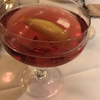 Shaw's Crab House - Pomegranate martini - Seafood Near Me - Chicago, Illinois Shaw's Crab House - Pomegranate martini - Seafood Near Me - Chicago, Illinois