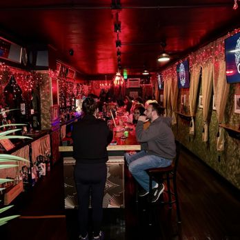 The Gilded Curtain - Interior - Speakeasies Near Me - Wallingford, Connecticut