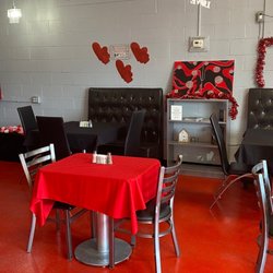 Soul Sistas and the Brotha - Inside dining