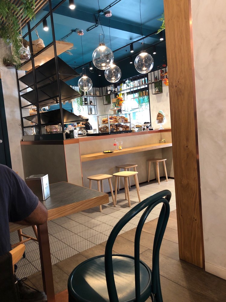 KRISTALL BAKERY Via Ripagrande 142, Ferrara, Italy Bakeries