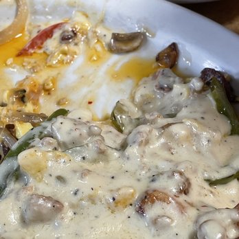 Gravy - We ordered it without mushrooms, so gotta be careful about the orders - American Near Me - Portland, Oregon Gravy - We ordered it without mushrooms, so gotta be careful about the orders - American Near Me - Portland, Oregon