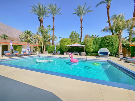 Little Paradise Hotel by null