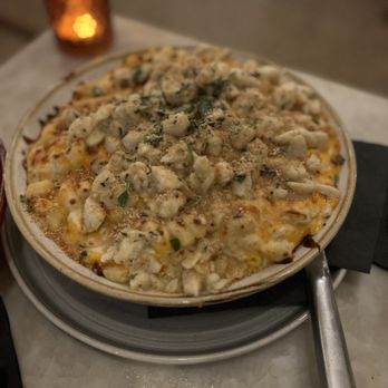 Red Rooster Overtown - Crab mac & cheese - Cocktail Bars Near Me - Miami, Florida Red Rooster Overtown - Crab mac & cheese - Cocktail Bars Near Me - Miami, Florida