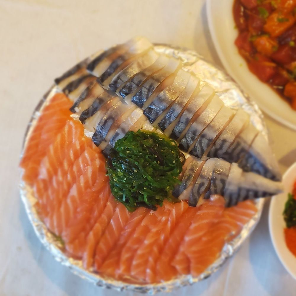 Ocean Group - Las Vegas - Salmon, mackerel, and seaweed salad - Seafood Markets Near Me - Las Vegas, Nevada Ocean Group - Las Vegas - Salmon, mackerel, and seaweed salad - Seafood Markets Near Me - Las Vegas, Nevada