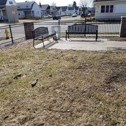 Meridian Park - Kokomo - Park benches
