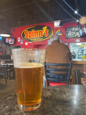 Spinn's Burger & Beer by null