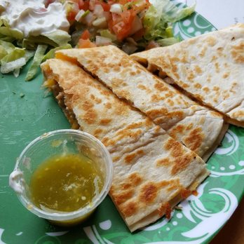 La Poblana - Chicken quesadilla - Food Trucks Near Me - Bloomington, Indiana La Poblana - Chicken quesadilla - Food Trucks Near Me - Bloomington, Indiana