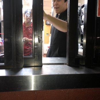 Jack in the Box - Employee that called me a bitch - Fast Food Near Me - Hutchins, Texas Jack in the Box - Employee that called me a bitch - Fast Food Near Me - Hutchins, Texas