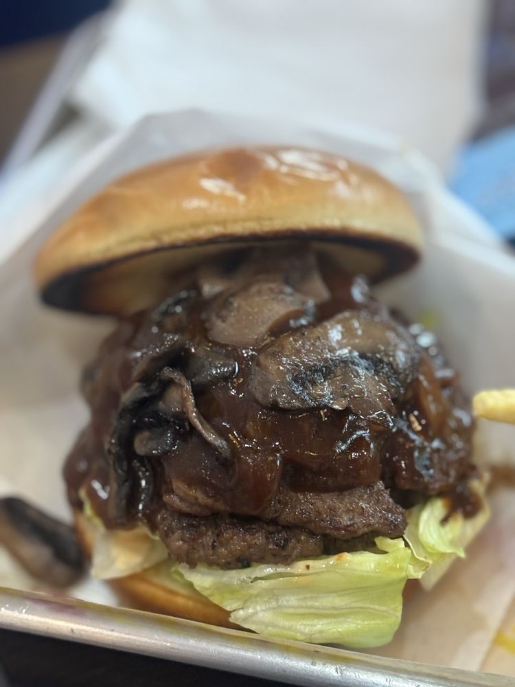 Yume Japanese Burger Cafe