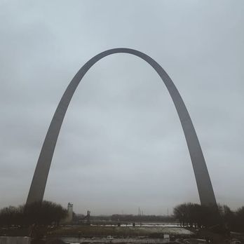 Old Courthouse - View of the Arch from the Old Courthouse - Landmarks & Historical Buildings Near Me - Saint Louis, Missouri