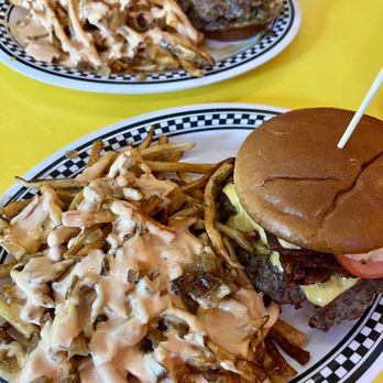 The StopAlong - Pizza Near Me - Chicago, Illinois The StopAlong - Pizza Near Me - Chicago, Illinois