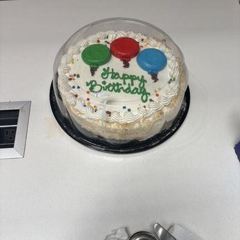 Costco Wholesale - White cake with vanilla cheesecake mousse - Wholesale Stores Near Me - Tustin, California