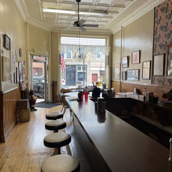 Red Rooster Cafe - a long bar with stools - Breakfast & Brunch Near Me - Mineral Point, Wisconsin