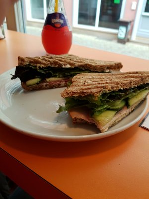 Henner-Sandwiches by null