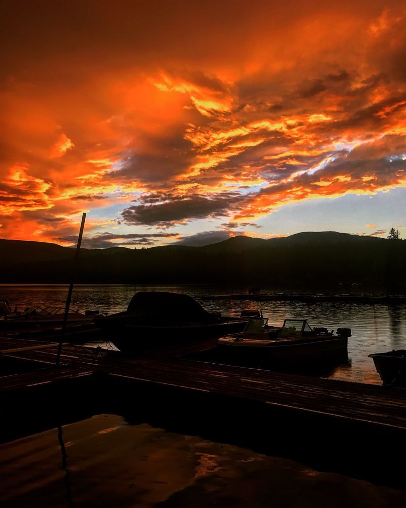 LOG CABIN RESORT Updated October 2024 18 Photos 178 Twin Lakes Rd