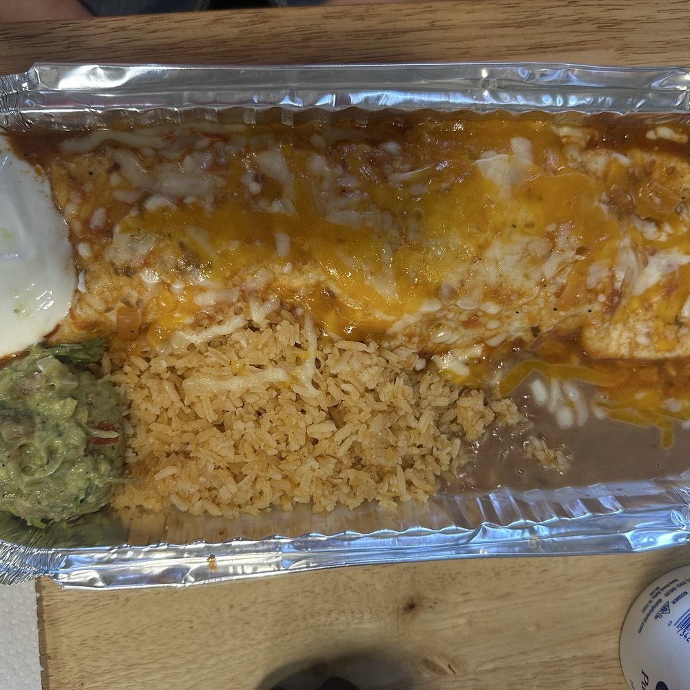 Super Burrito hold the lettuce and tomato's !!! Super Burrito hold the lettuce and tomato's !!!