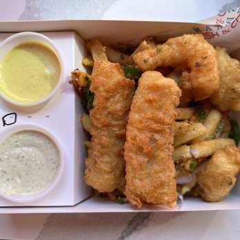 Gordon Ramsay Fish & Chips - Fish & Shrimp combo with DIRTY chips #1 - Fish & Chips Near Me - Washington, DC, District of Columbia Gordon Ramsay Fish & Chips - Fish & Shrimp combo with DIRTY chips #1 - Fish & Chips Near Me - Washington, DC, District of Columbia