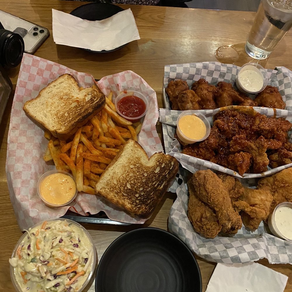 Mono Mono Korean Fried Chicken - Combo B - Korean Near Me - Denver, Colorado Mono Mono Korean Fried Chicken - Combo B - Korean Near Me - Denver, Colorado