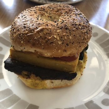 Juicy Brew - breakfast bagel sandwhich - Vegan Near Me - Honolulu, Hawaii Juicy Brew - breakfast bagel sandwhich - Vegan Near Me - Honolulu, Hawaii