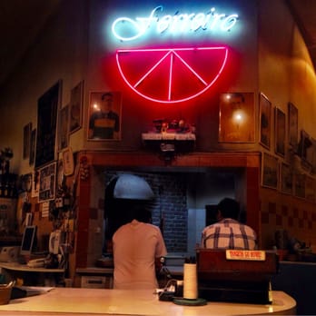 Ferreiro Pizzería - Las paredes con fotos de futbolistas de los años 40 y 50. Horno de leña, pizza a la piedra. - Food Delivery Services Near Me - Buenos Aires, C Ferreiro Pizzería - Las paredes con fotos de futbolistas de los años 40 y 50. Horno de leña, pizza a la piedra. - Food Delivery Services Near Me - Buenos Aires, C