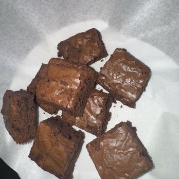 Seree Coffee Shop - Chocolate Brownies - Breakfast & Brunch Near Me - Los Angeles, California
