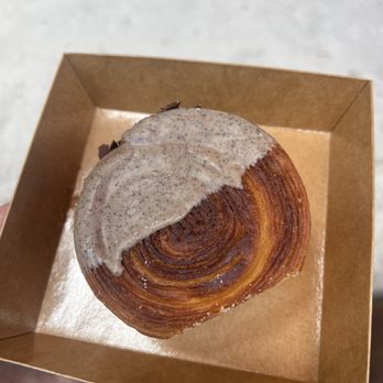 Studio 24 - Chocolate filled pastry - Coffee & Tea Near Me - Miami, Florida