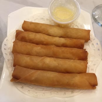 Royal Queen Restaurant - It looks like springroll. The lady told me it has shrimp inside - Dim Sum Near Me - Flushing, New York