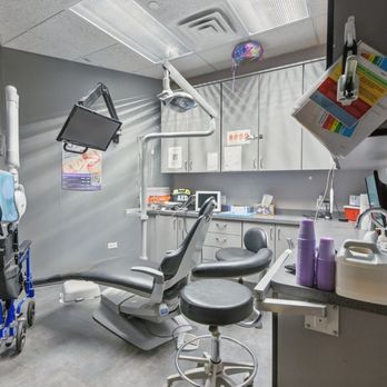 Thomas F. Brown - Thomas F. Brown, DDS - Interior - Cosmetic Dentists Near Me - Naperville, Illinois Thomas F. Brown - Thomas F. Brown, DDS - Interior - Cosmetic Dentists Near Me - Naperville, Illinois