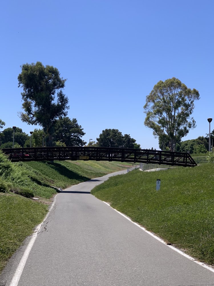 Creekview Park Logo