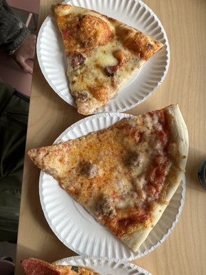 Pinky Ring Pizza by null