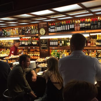 El Donostiarra - View of the bar - Spanish Near Me - Sitges, B