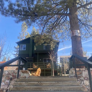 Noon Lodge at Mallard Bay - Big Bear Lake, CA