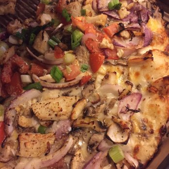 Round Table Pizza - Chicken garlic supreme, great pizza! - Pizza Near Me - El Cajon, California Round Table Pizza - Chicken garlic supreme, great pizza! - Pizza Near Me - El Cajon, California