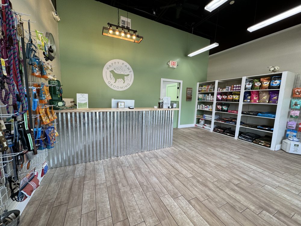HAPPY PAWS GROOMING Updated September 2024 10 Photos 8278 Bee